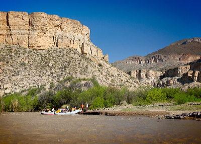 Figure 2.30: Many mesas and cliffs in Big Bend National Park are capped by Carboniferous limestone.