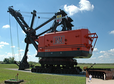 Figure 7.8: Big Brutus, a 49-meter-tall (160-foot-tall) giant stripping shovel.
