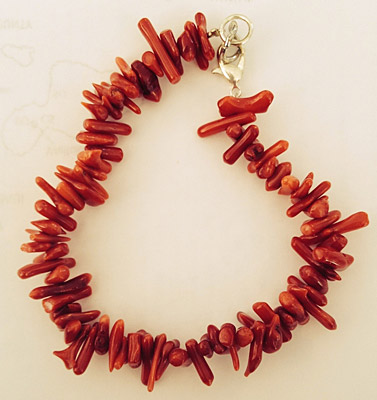 Figure 5.23: Coral bracelet.