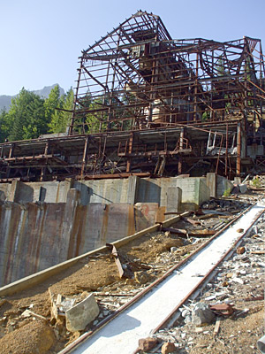 Figure 5.8: The skeleton of an old mill building at the Holden Mine site.