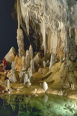 Figure 4.36: Stalagmites, stalactites, and speleothems in Lechuguilla Cave, Eddy County, New Mexico. It is the deepest cave in the continental US.