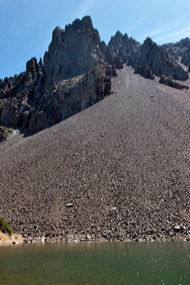 Figure 7.19: The Nokhu Crags, part of Colorado’s Never Summer Mountains, erode to form weathered Inceptisols.