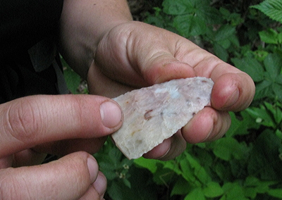 Figure 5.10: A novaculite arrowhead found in the Ozark Mountains.