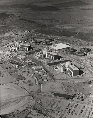 Figure 6.16: An aerial view of the three reactors at Arizona’s Palo Verde Nuclear Generating Station. Each reactor has a generating capacity of 1.27 GW.