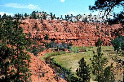 Figure 2.7: The Spearfish Formation is cut by the Bell Fourche River near Devils Tower National Monument, Wyoming.